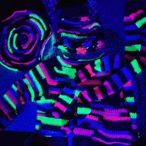 Uv reactive festival set